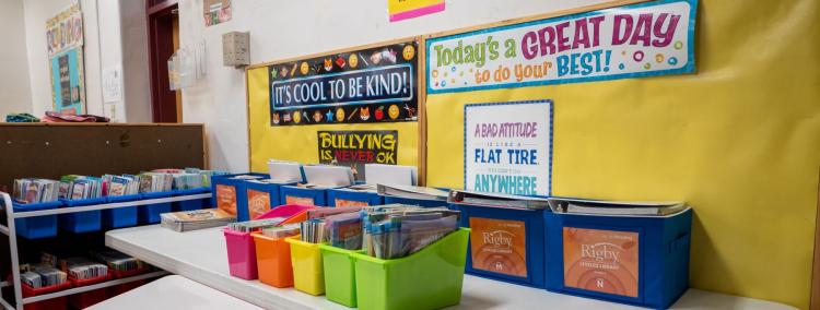 Today's a great day to do your best sign on classroom wall