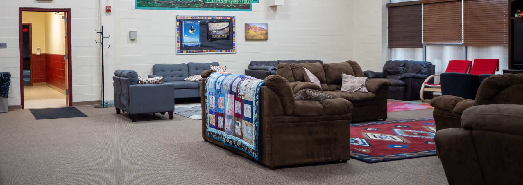 A comfy lounge with lots of seating areas for students to relax.
